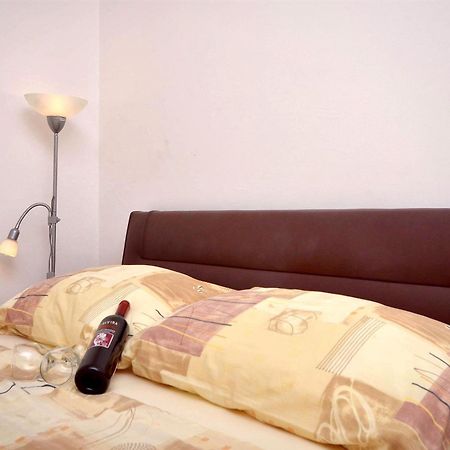Apartment Srima Luaran gambar