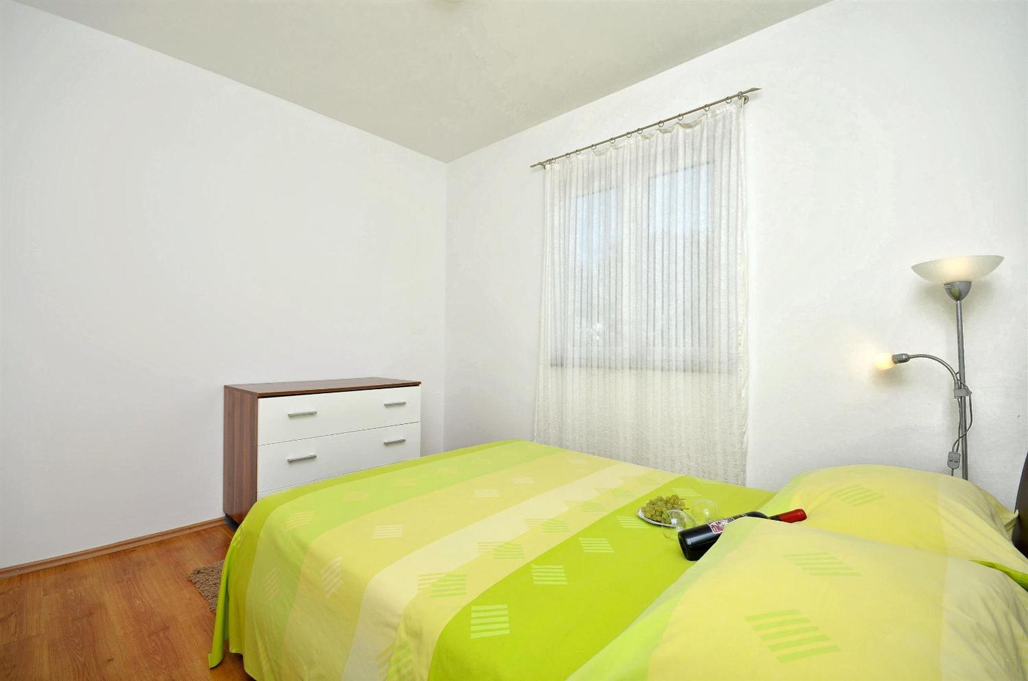 Apartment Srima Luaran gambar