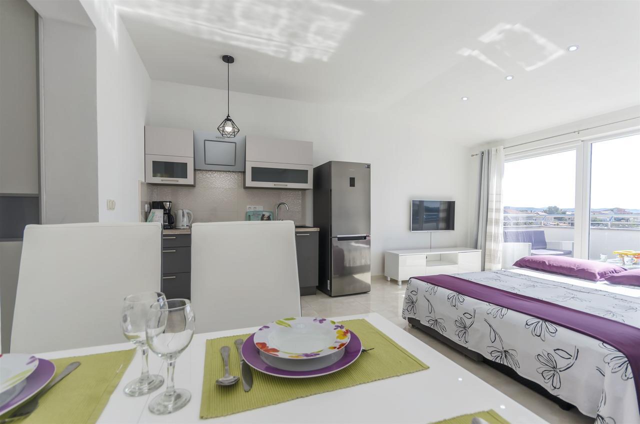 Apartment Srima Luaran gambar