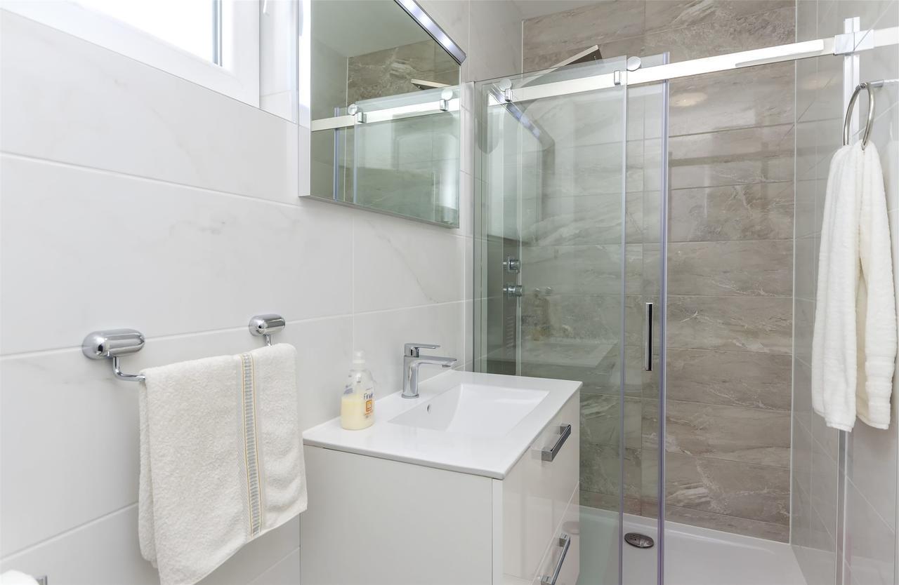 Apartment Srima Luaran gambar